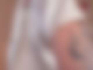 Aily Yozuko's Live Sex Cam Show
