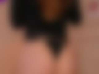 Live-Cam-Show mit Aily Yozuko - Squirt auf Camsoda