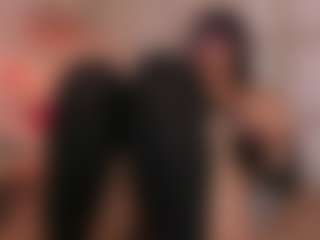 Aily Yozuko's Live Sex Cam Show