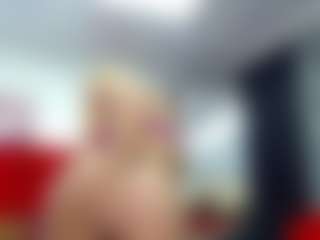 Live cam show with BUTTERFLY-TS - Brown Eyes on Camsoda