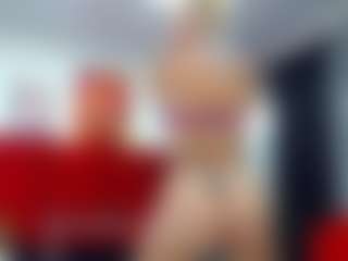 Live cam show with BUTTERFLY-TS - Average on Sweet Sext