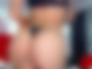 BUTTERFLY-TS's Live Sex Cam Show