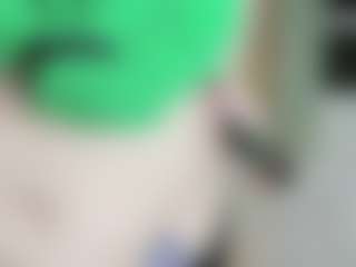 Live cam show with Bunni Button - Brown Hair on thefappeningchat.com
