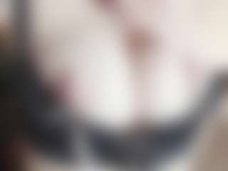 Bunni Button's Live Sex Cam Show