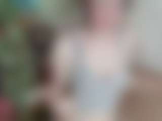 Live cam show with Bunni Button - Bedroom Brown Hair on xxxlivecams.org