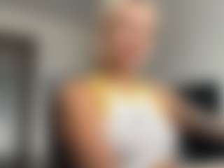Live cam show with HotSweetbb - Blonde Hair on live18s.com