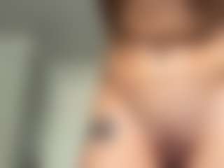 Live cam show with HotSweetbb - Sporty on Mixed Magazine Live