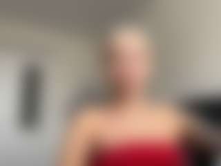 Live cam show with HotSweetbb - Bedroom Blonde Hair on ObeyMaria