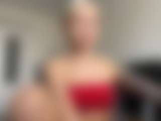 Live cam show with HotSweetbb - Athletic Bedroom on Nude Live Now