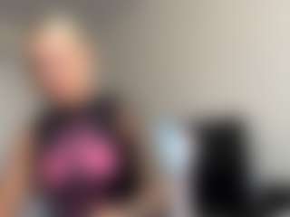 Live cam show with HotSweetbb - Thong on thefappeningchat.com