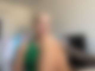 Live cam show with HotSweetbb - Bikini on livesexfox.com