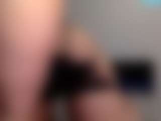 Sapphire Storm's Live Sex Cam Show