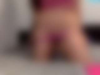 Sapphire Storm's Live Sex Cam Show