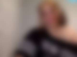 Sapphire Storm's Live Sex Cam Show