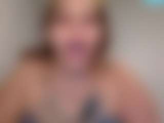 Sapphire Storm's Live Sex Cam Show