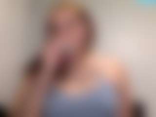 Sapphire Storm's Live Sex Cam Show