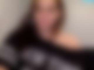 Sapphire Storm's Live Sex Cam Show