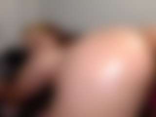 Sapphire Storm's Live Sex Cam Show