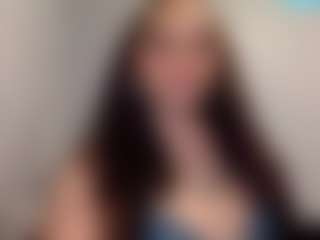 Sapphire Storm's Live Sex Cam Show