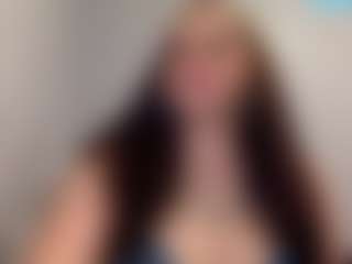 Sapphire Storm's Live Sex Cam Show