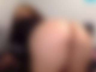 Sapphire Storm's Live Sex Cam Show