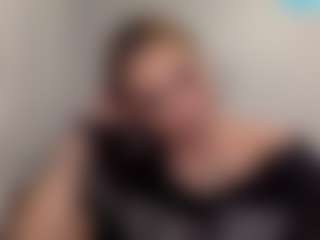 Sapphire Storm's Live Sex Cam Show