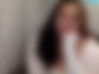 Sapphire Storm's Live Sex Cam Show