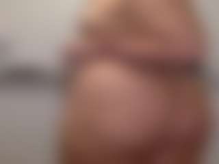 Sapphire Storm's Live Sex Cam Show