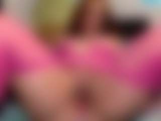 Live cam show with Sapphire Storm - Strip on Camsoda Late Night