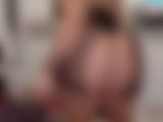 Sapphire Storm's Live Sex Cam Show