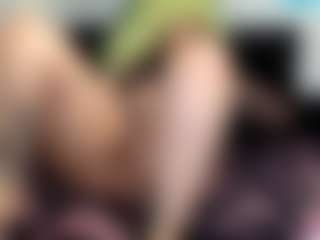 Sapphire Storm's Live Sex Cam Show