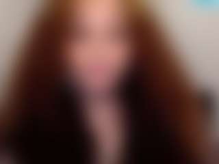 Live cam show with Sapphire Storm - Brown Eyes Brown Hair on Camsoda