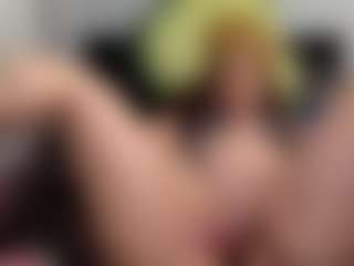 Sapphire Storm's Live Sex Cam Show