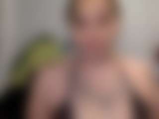Sapphire Storm's Live Sex Cam Show