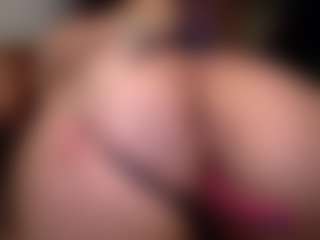 Sapphire Storm's Live Sex Cam Show
