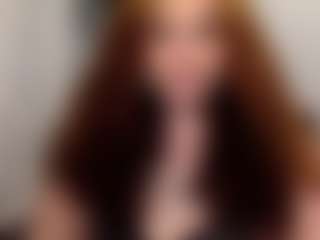 Live cam show with Sapphire Storm - Shaved Pussy Latina on Gym Cam Girls