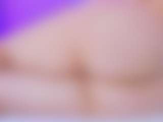 Live cam show with Alanna-Hank - Handjob on Camsoda