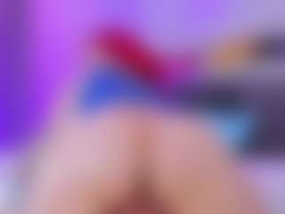 Alanna-Hankとのライブチャットショー - CamsodaのFingering
