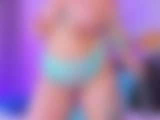 Live cam show with Alanna-Hank - Latina on Livezox | colombia