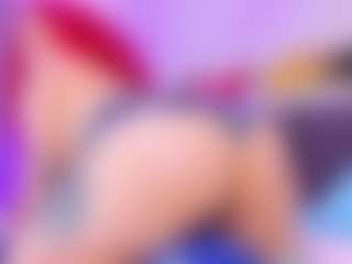 Live cam show with Alanna-Hank - Red Hair on Camsoda