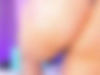 Live cam show with Alanna-Hank - Tittyfuck on AdultVida.com
