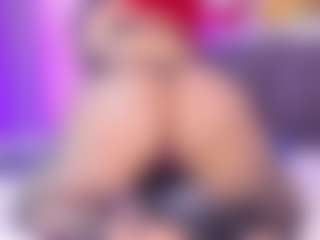 Live cam show with Alanna-Hank - Fingering on SquirtSoMuch