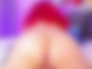 Live cam show with Alanna-Hank - Red Hair on CamClone
