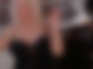 Live cam show with Magdalenaaa - Granny Dildo on CamClone