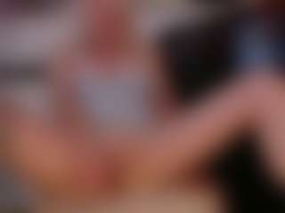 Live cam show with Magdalenaaa - Glasses on realtime-chat