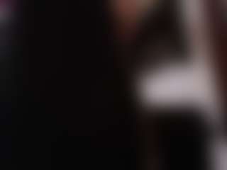 Live cam show with Magdalenaaa - Athletic MILF on Uber Horny