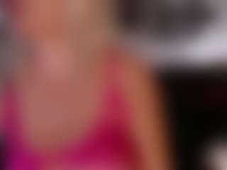 Live cam show with Magdalenaaa - Glasses on Gym Cam Girls