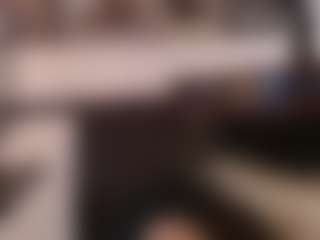 Live cam show with Magdalenaaa - Blonde Hair Middle Aged on Uber Horny