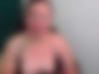 Live cam show with ScarlettDuboiss - Granny BBW on Milf Play