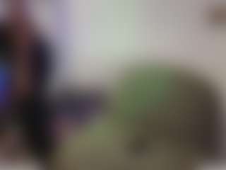 TheWolfeDen's Live Sex Cam Show